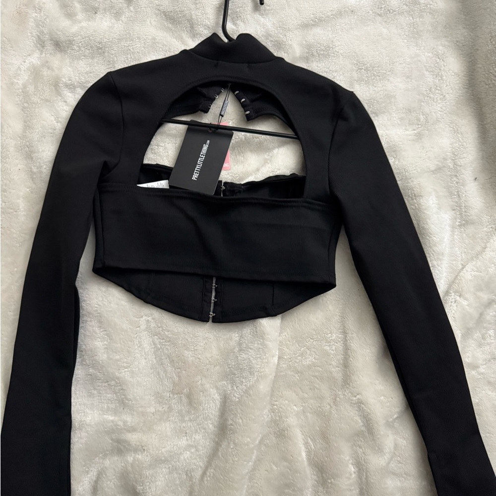 Pretty little thing top